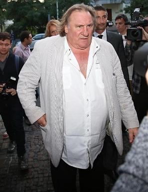 Приставы Мордовии не смогли взыскать с Депардье долги по налогам