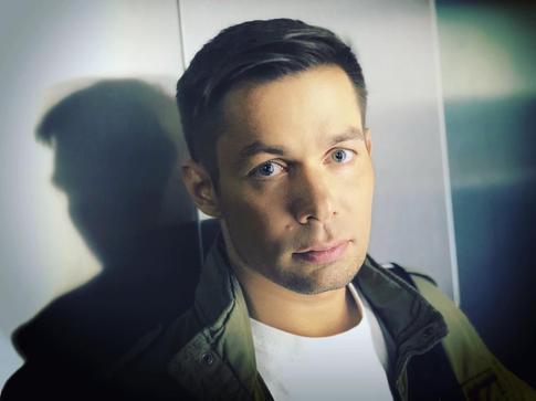 Стас Пьеха не хочет обсуждать свой роман