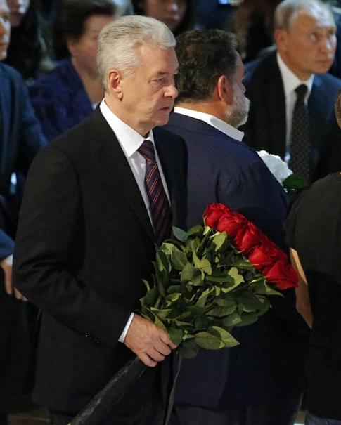 Сергей Собянин решил увековечить память Кобзона, назвав его именем театральный центр на Дубровке