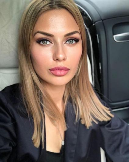 Боня подогрела слухи о второй беременности