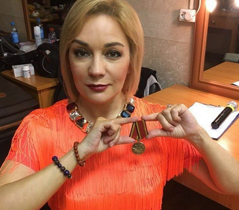 Татьяна Буланова показала себя без яркого макияжа