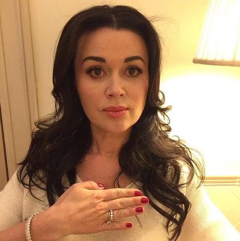 В окружении Заворотнюк рассказали об улучшении ее состояния