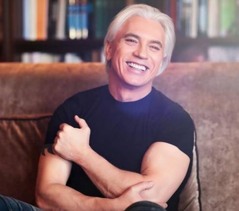 Родители Хворостовского рассказали, где взяли деньги на памятник сыну