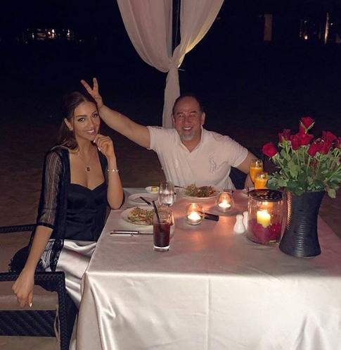 «Мисс Москва−2015» требует от экс-короля Малайзии баснословные алименты