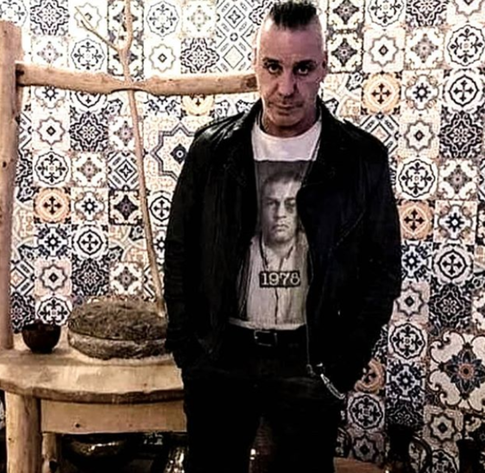 Второе дыхание: артисты прошлого, которых любят и сегодня