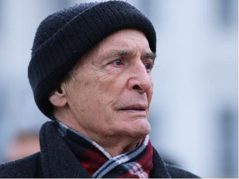 Василий Лановой не смог выйти на сцену из-за давления