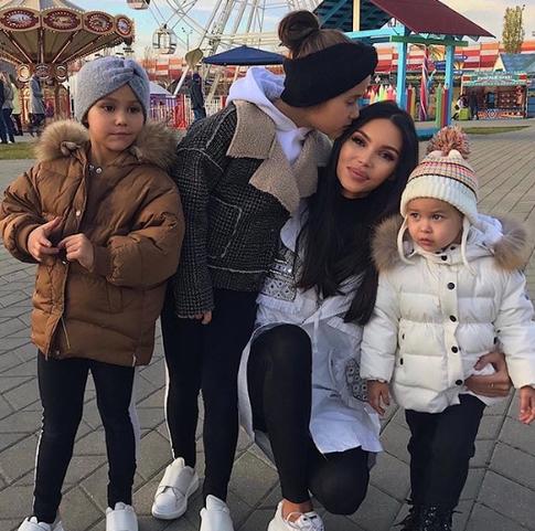 Теперь официально: Джиган и Самойлова ждут четвертого ребенка