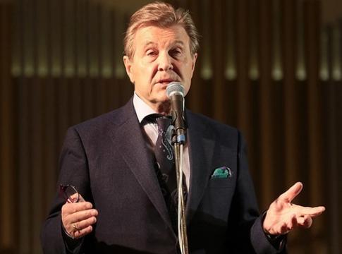 Лещенко считает пенсию жены «кощунственно» маленькой