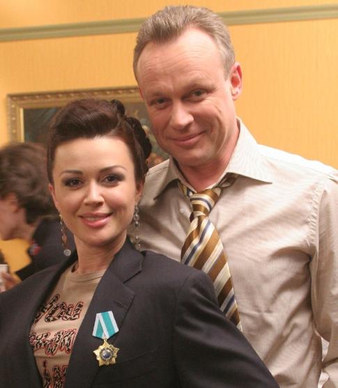 Жигунов ответил на обвинения в том, что поднимал руку на Заворотнюк