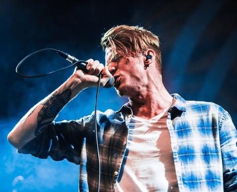 Алла Пугачева не может оплатить внуку съемки клипа