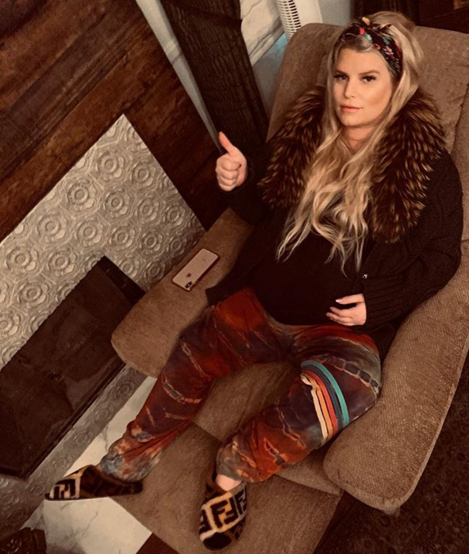 Джессика Симпсон стала многодетной мамой