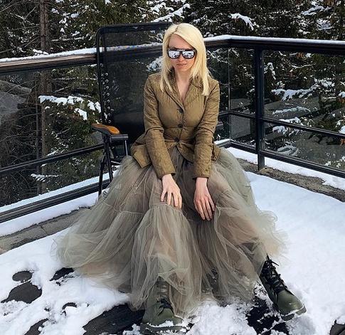 Яна Рудковская красиво сервирует даже «неправильные» завтраки