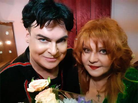 Юлиан и Анастасия сыграли свадьбу