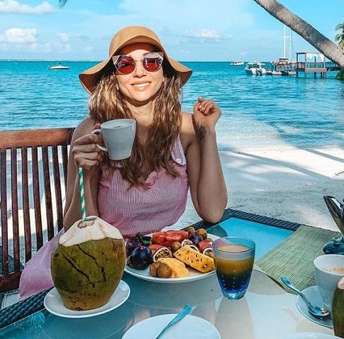 Анфисе Чеховой к лицу мусульманский наряд