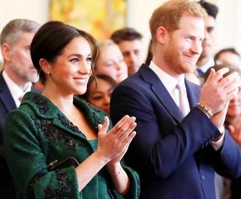 Возле резиденции принца Гарри и Меган Маркл заметили скорую