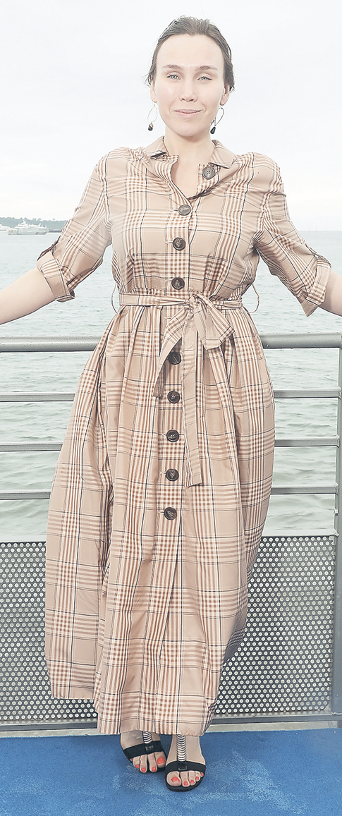 Дарья Екамасова ошиблась с цветом платья