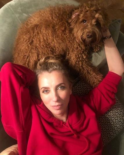 Светлана Бондарчук показала новорожденных щенков