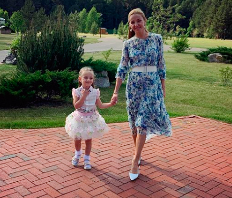 «Его никто не заставляет»: Навка вступилась за сына Плющенко