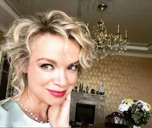 Экс-супруга Джигарханяна подралась с юристом на съемках телешоу