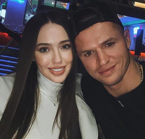 Жена вступилась за должника Тарасова