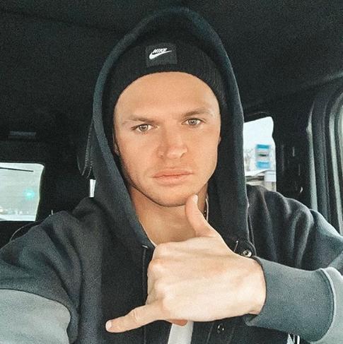 Тарасову закрыли выезд за границу из-за долгов