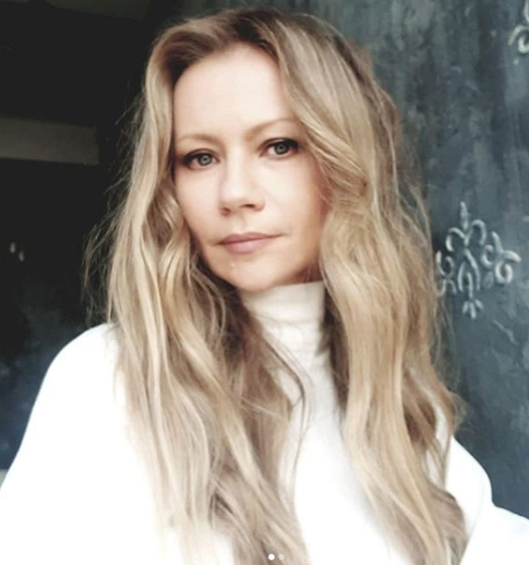 Таролог: «Скоро Миронова выйдет замуж за отца своего ребенка»