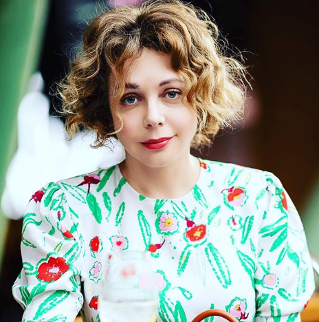 Таролог: «Божена Рынска и ее ребенок останутся в плюсе»