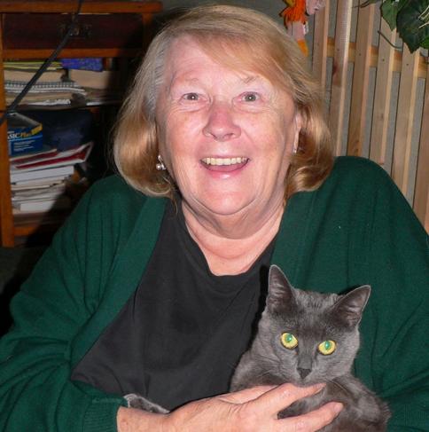 Могилу звезды «Служебного романа» Людмилы Ивановой ограбили вандалы