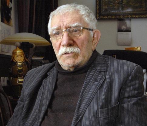 Джигарханян вернулся к экс-супруге