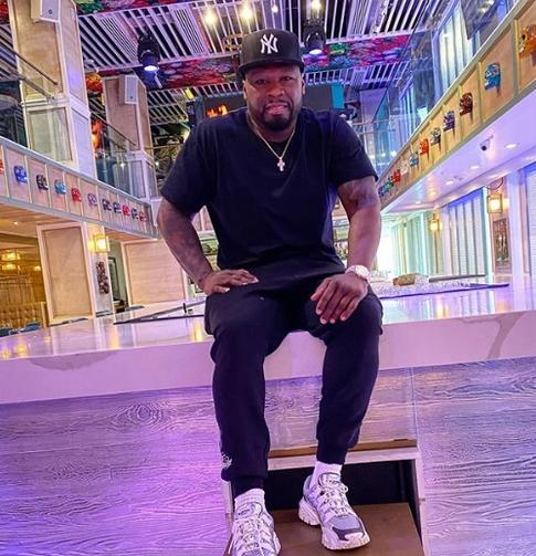 50 Cent получил звезду на Аллее славы
