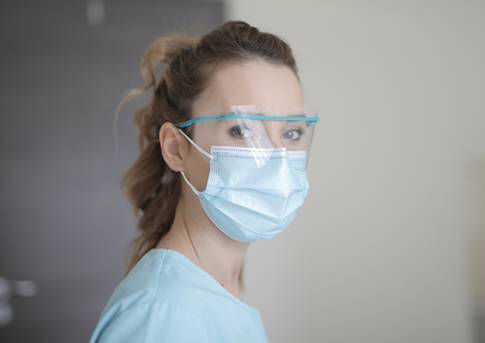 COVID−19: в России за сутки скончалось рекордное число пациентов