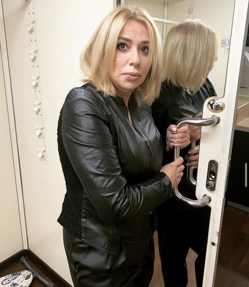 Алена Апина поделилась снимком с дочкой от суррогатной матери