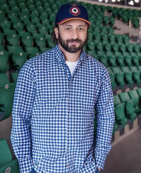 «Не собираемся скрывать это важное событие»: Авербух впервые прокомментировал свадьбу с Арзамасовой