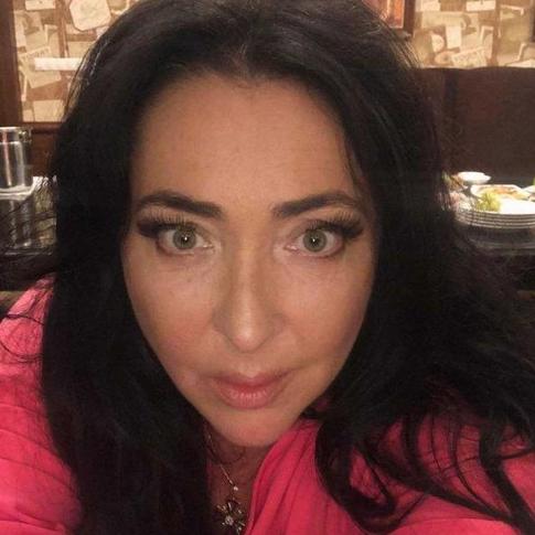 «Тошнит»: Лолита Милявская резко выразилась о «новогодних огоньках»