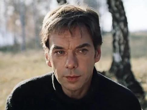 Вдова Баталова объяснила причину отказа от услуг Астахова