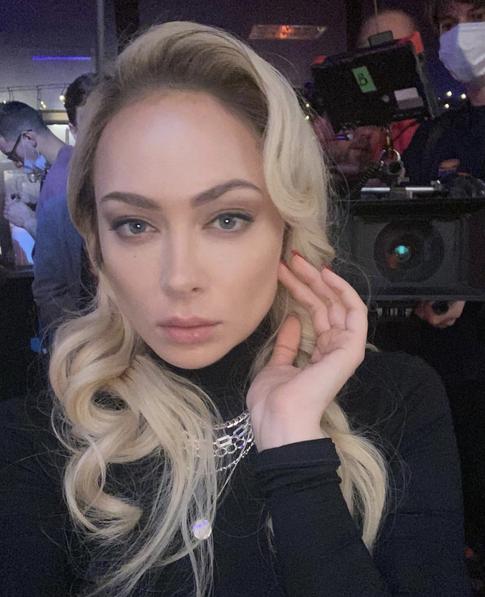 «Бездарная бездарность»: конфликт Самбурской и Бузовой получил продолжение