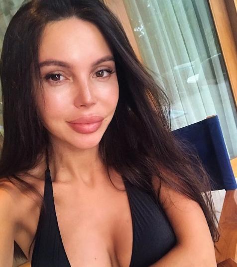 Оксана Самойлова показала себя подписчикам после четвертого кесарева