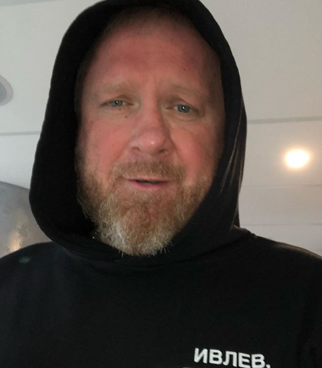 Жена Константина Ивлева подала на развод из-за измены