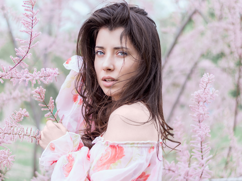 Объем, длина и аромат весны: свежий обзор бьюти-новинок