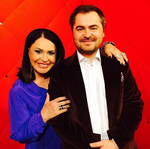 «Стопроцентный фейк»: пиар-директор Бабкиной прокомментировал состояние певицы и новости о ее водителе