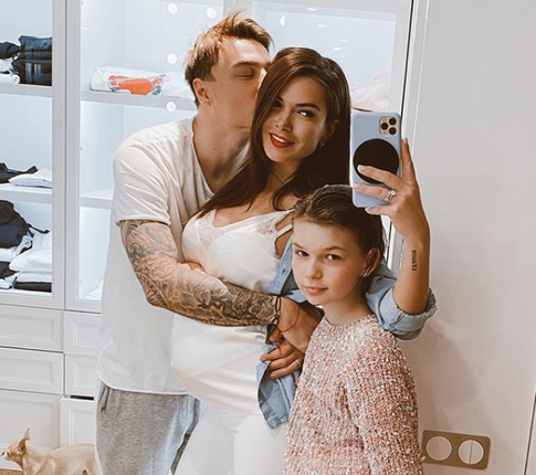 Бывшая подруга Бородиной ополчилась на кормящих матерей