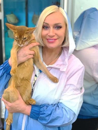 Автор хитов «Миража» требует от Гулькиной миллион рублей