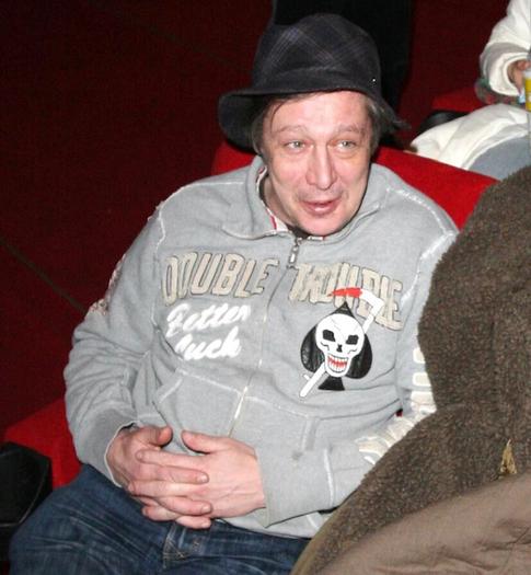 В крови Ефремова обнаружены следы запрещенных веществ