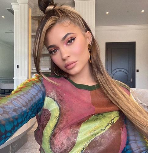 Кайли Дженнер возглавила рейтинг самых высокооплачиваемых звезд мира