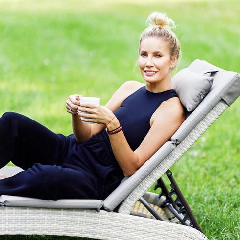 Елена Летучая рассказала о своем первом заработке и дебюте на сцене