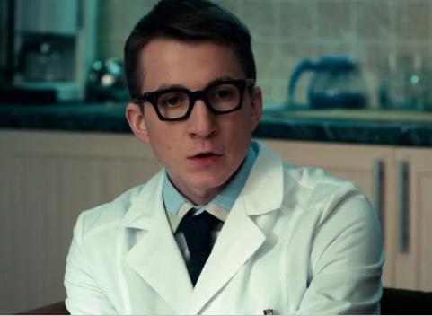 Звезда «Интернов» Дмитрий Шаракоис живет в Лондоне и работает официантом