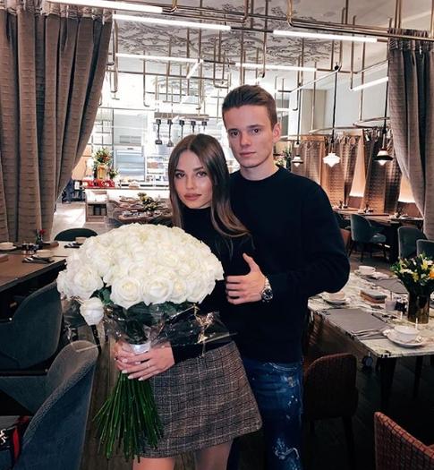 Младший сын Валерии собрался жениться