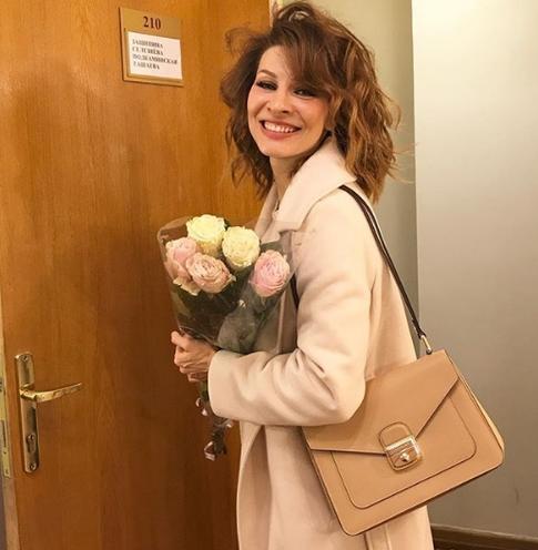 Подкаминская сняла себя с новой прической