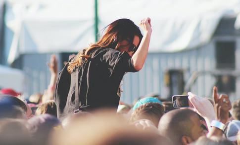 Групи: интим с кумиром как смысл жизни