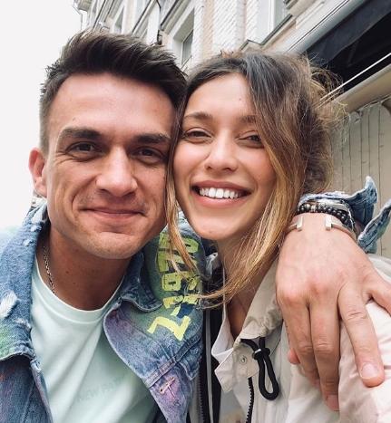 Подписчики обвиняют Топалова в измене Тодоренко